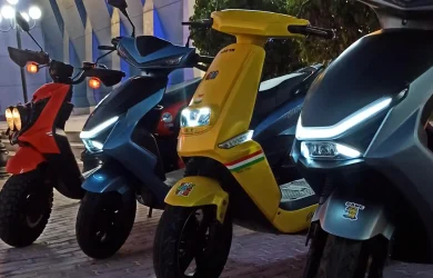 بهترین زمان اجاره موتور در مشهد؛ تحلیل فصل‌ها و ایام پیک سفر